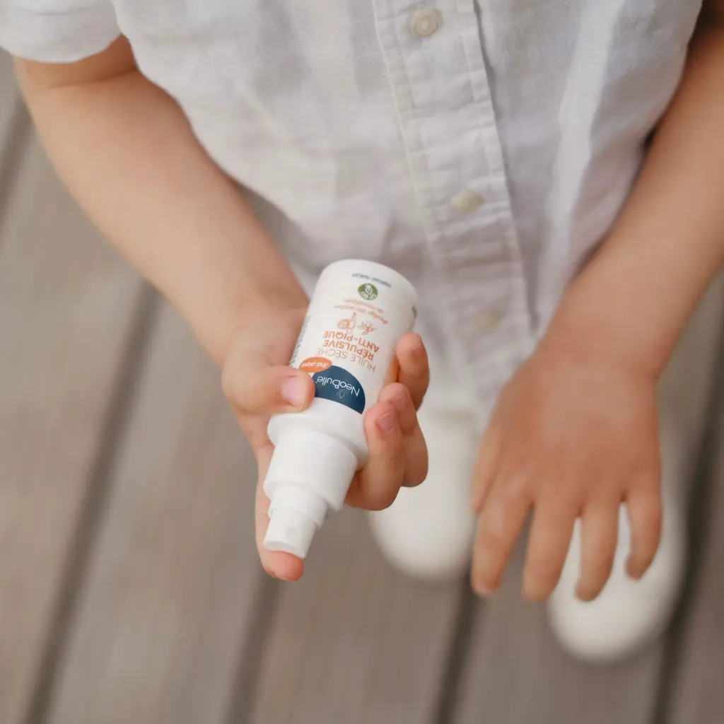 huile-anti-pique-repulsif-anti-moustique-bio-bebe (2).webp